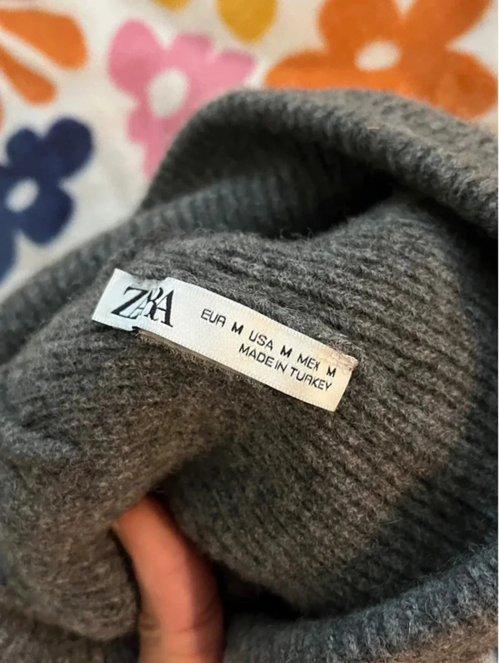 Zara Ribbed Knit Hat Boys Size Medium